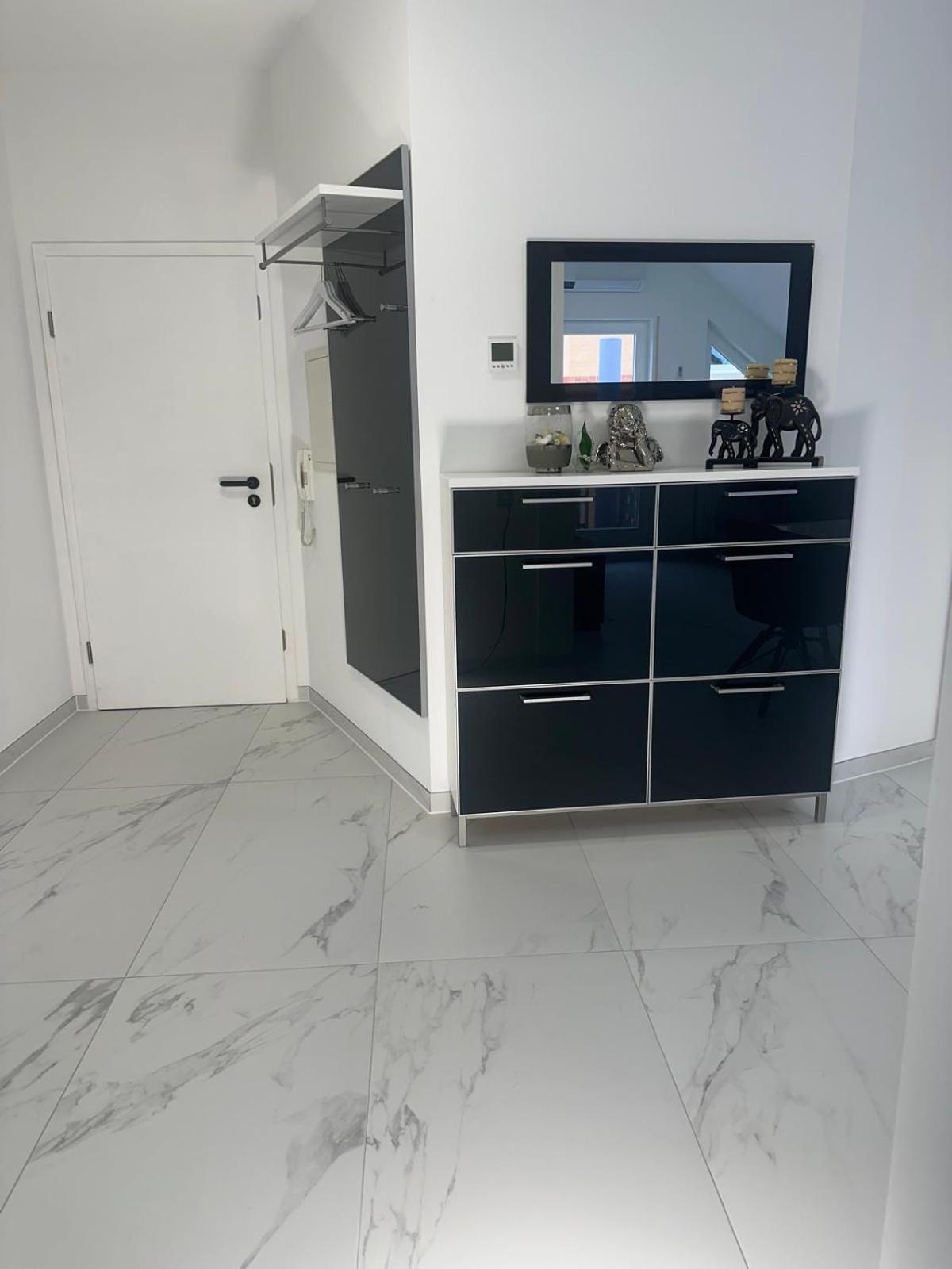 Flexible, Schoene Und Gut Aussehende Feriensuite Reutlingen Exterior photo